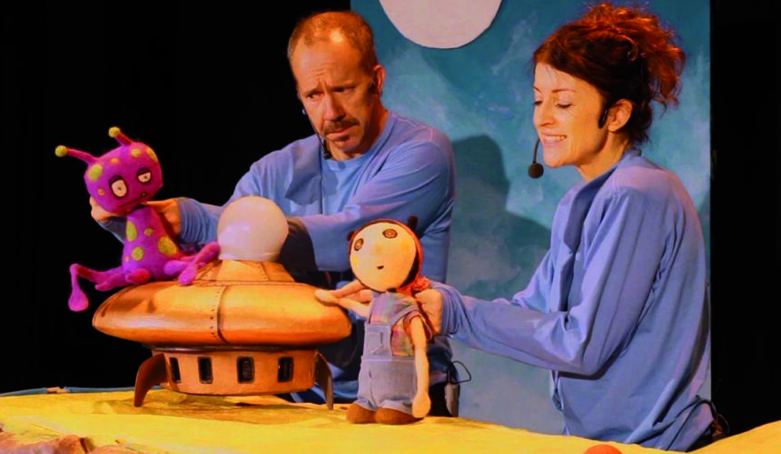 BLIP & LÚA. Una historia de amistad intergaláctica – Jujurujú Teatro  (Madrid)