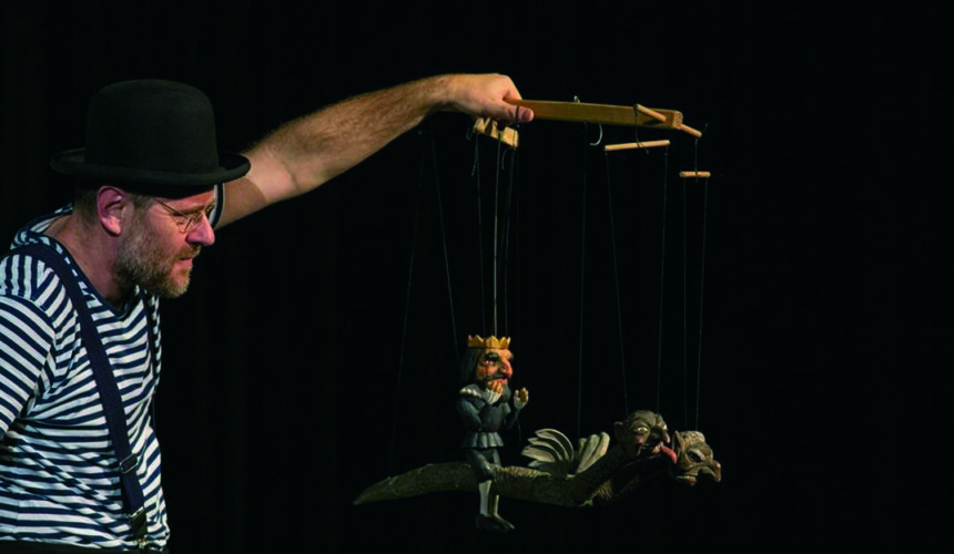 LA HISTORIA QUE SE NOS OLVIDA – Teatro de Pavel Šmíd (República Checa)
