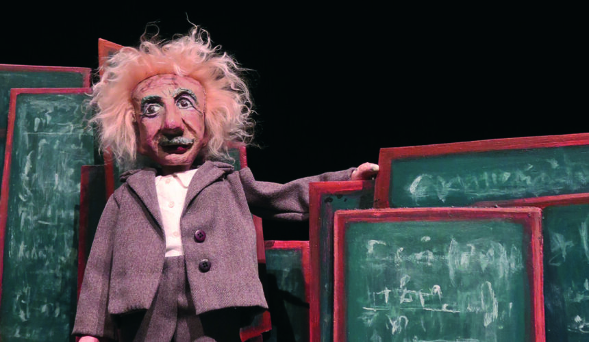 Actividad: La pizarra perdida de Einstein
